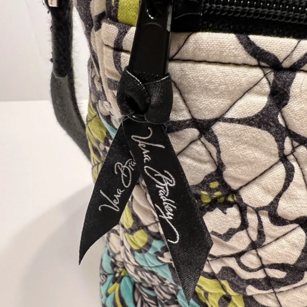 Vera Bradley Island Floral Messenger Bag Crossbody Shoulder Tote Teal/Wh…